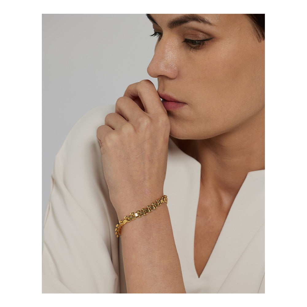 Gold Chain Lobster-Claw Clasp Bracelet - Nandi London