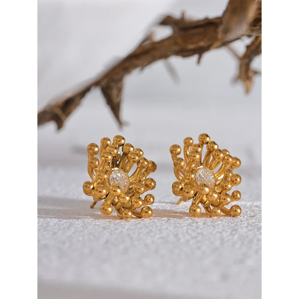 Delicate Flower Plant Stud Earrings - Nandi London