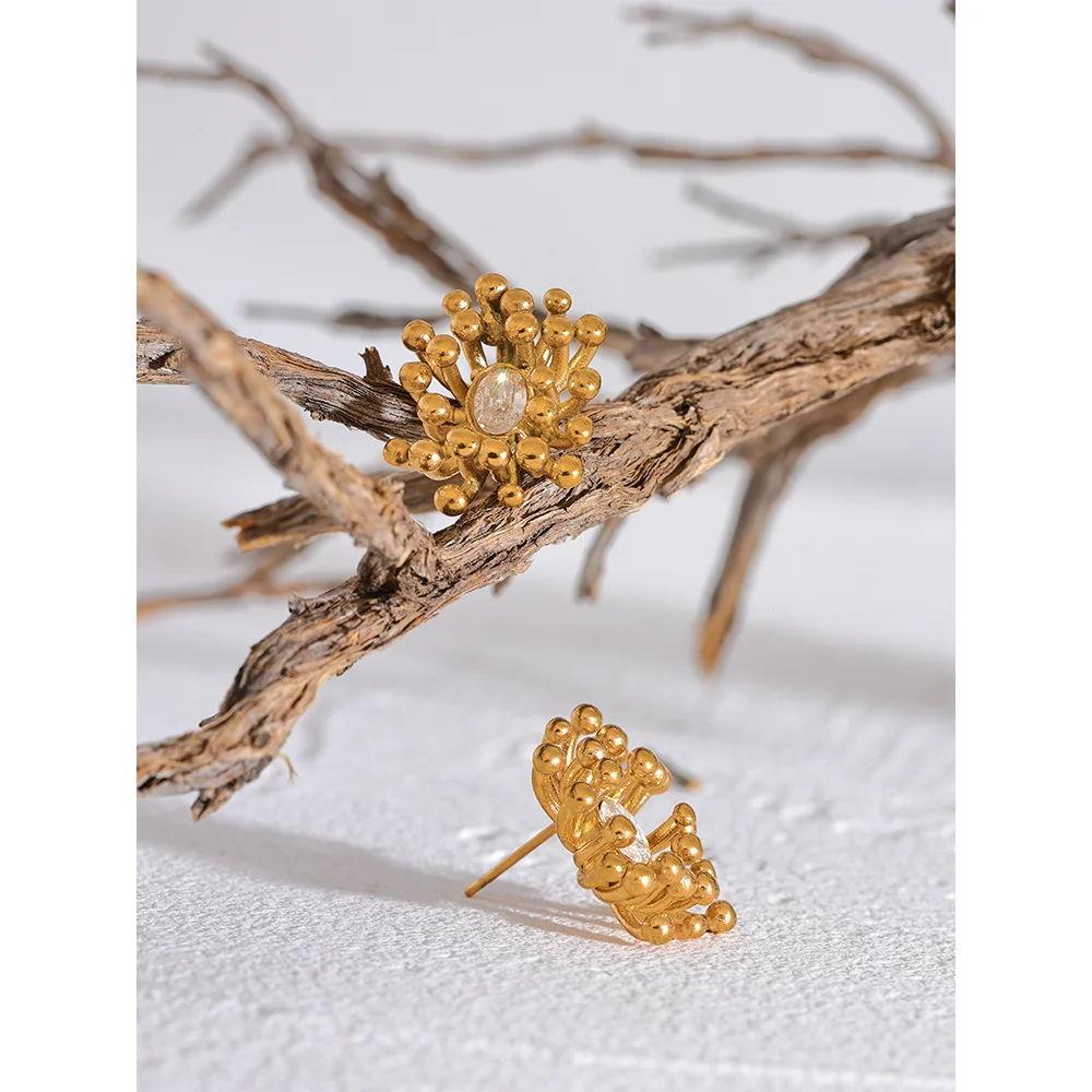 Delicate Flower Plant Stud Earrings - Nandi London